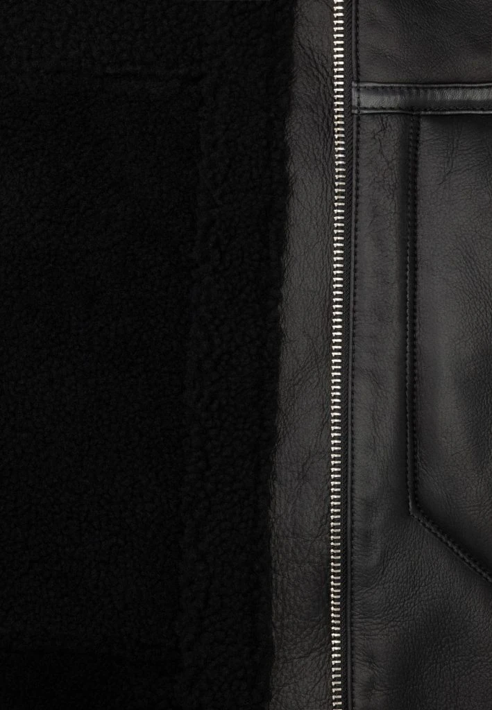 Men’s Shearling Jacket – The Hunter – Luxury Lambskin & Wool Winter Jacket – Black - Image 4