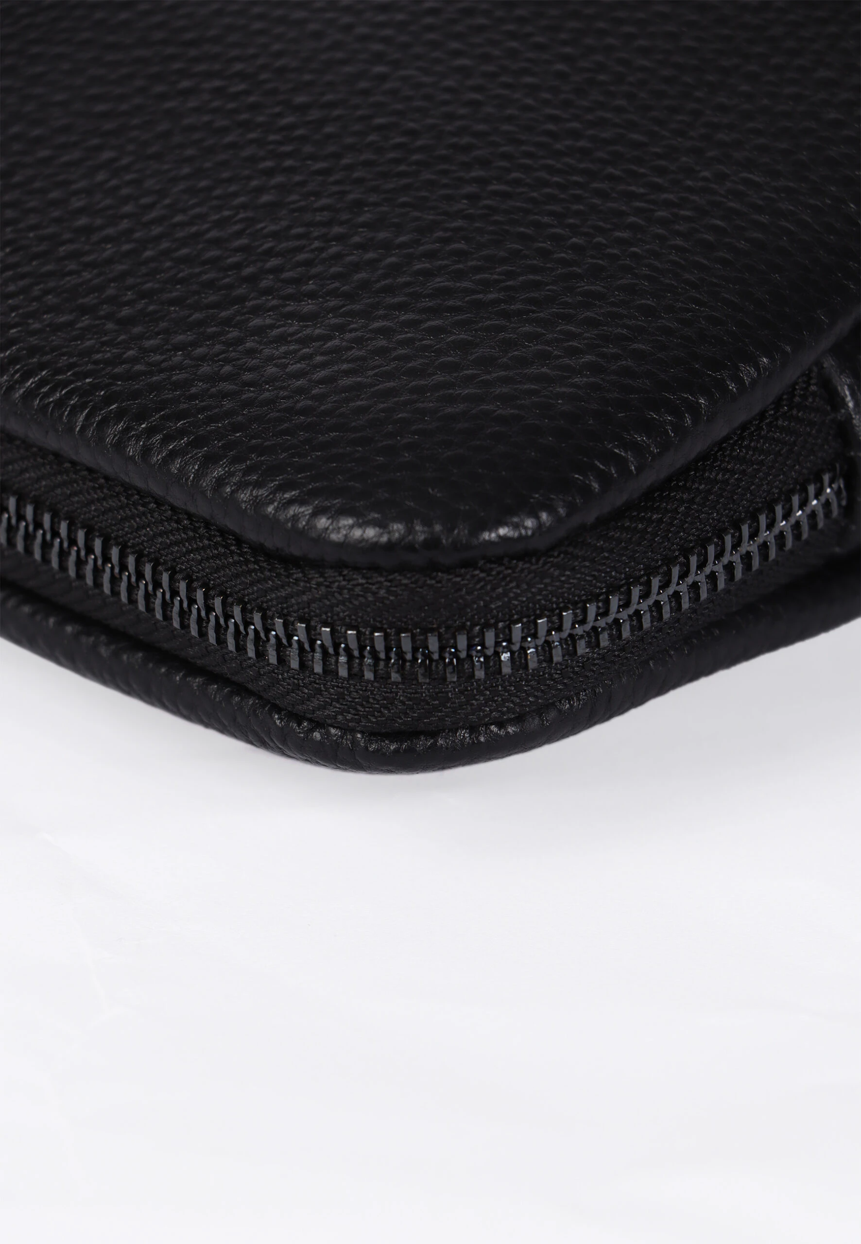DRACO Fingerprint Leather Handbag Black - Image 5