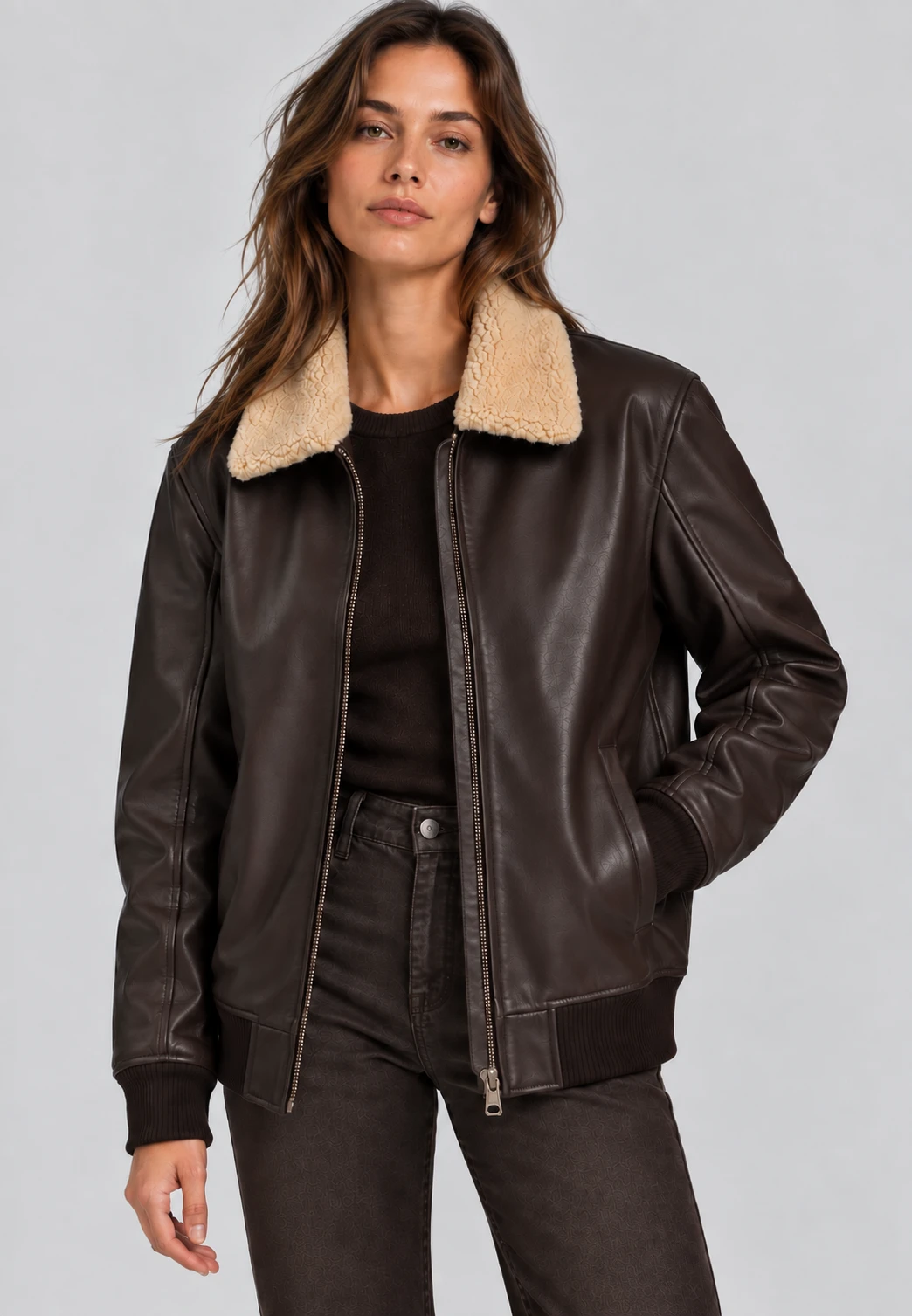 The Commandant Aviator Heritage | L’AVIATRICE OVERSIZED  - Chocolate Brown - Image 4